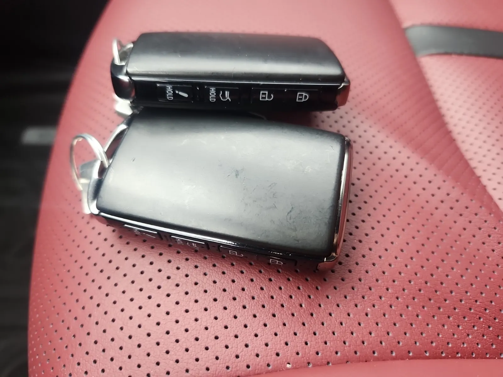 Keys/Fobs/Manual Photo
