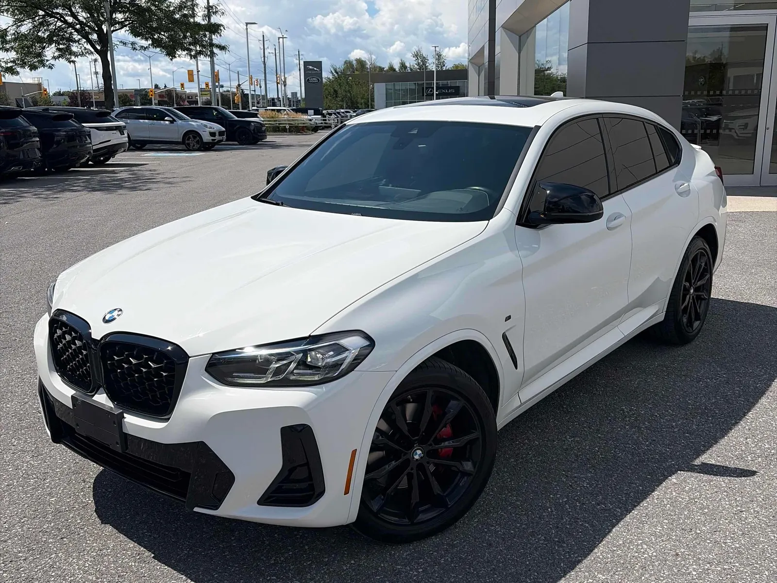 2023 BMW X4