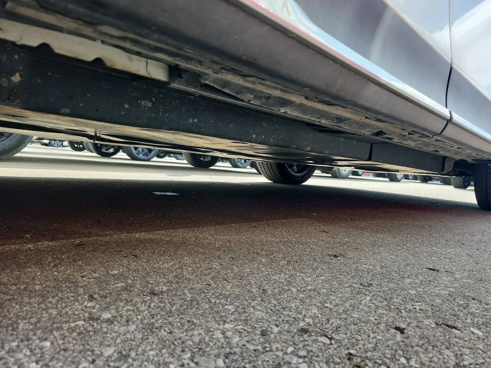 Undercarriage - Passenger Photo