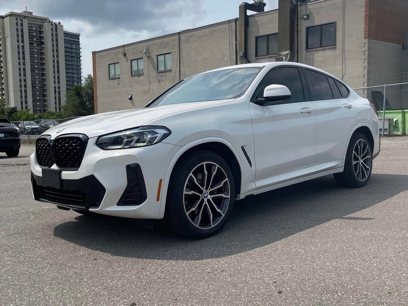2023 BMW X4