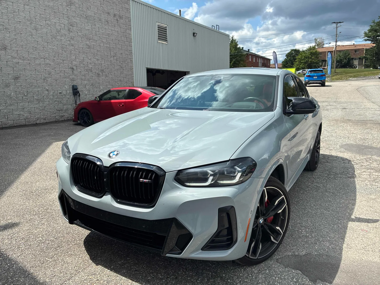 2023 BMW X4