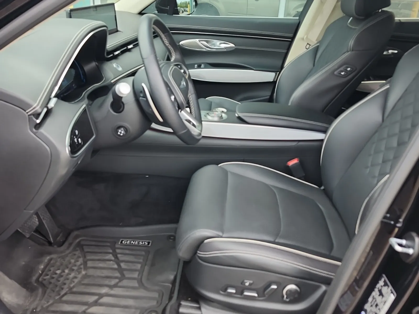 Front Interior Photo
