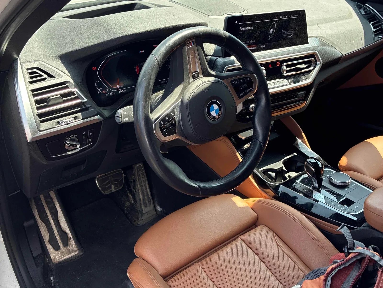 Interior driver side