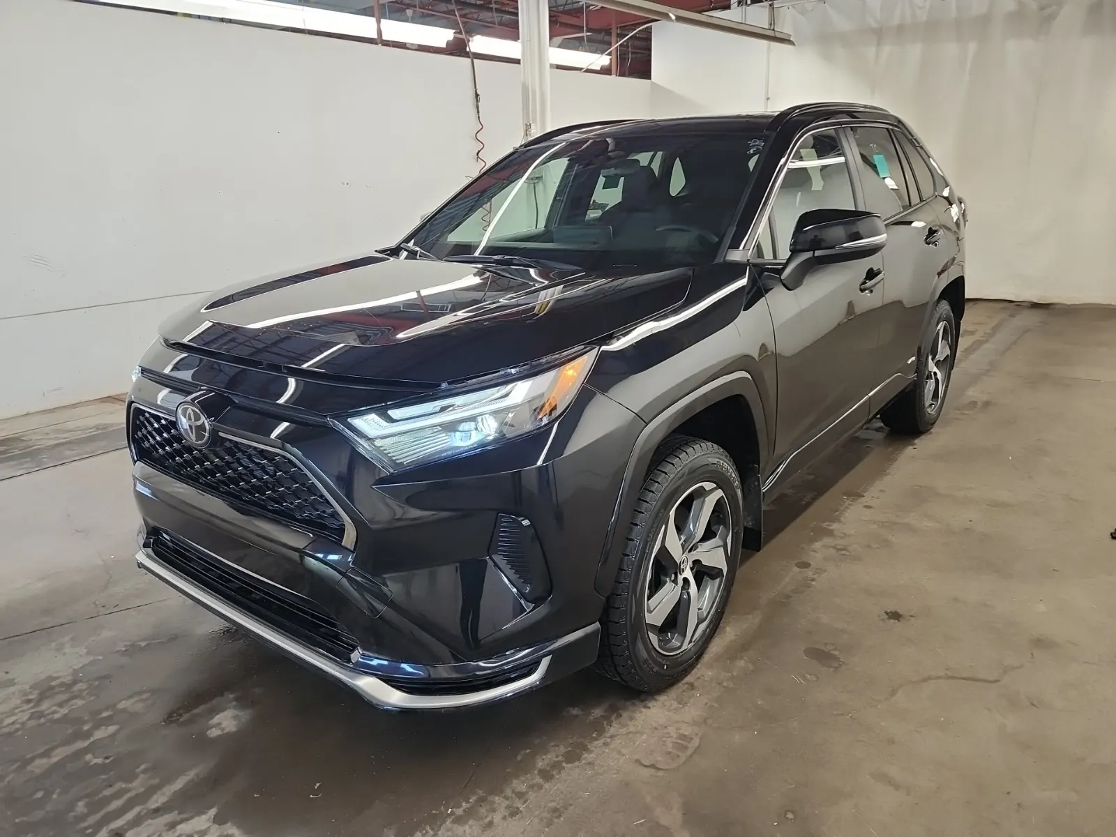 2025 Toyota RAV4 Plug-In Hybrid