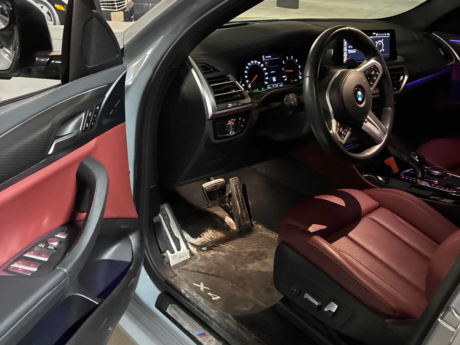 Interior driver side