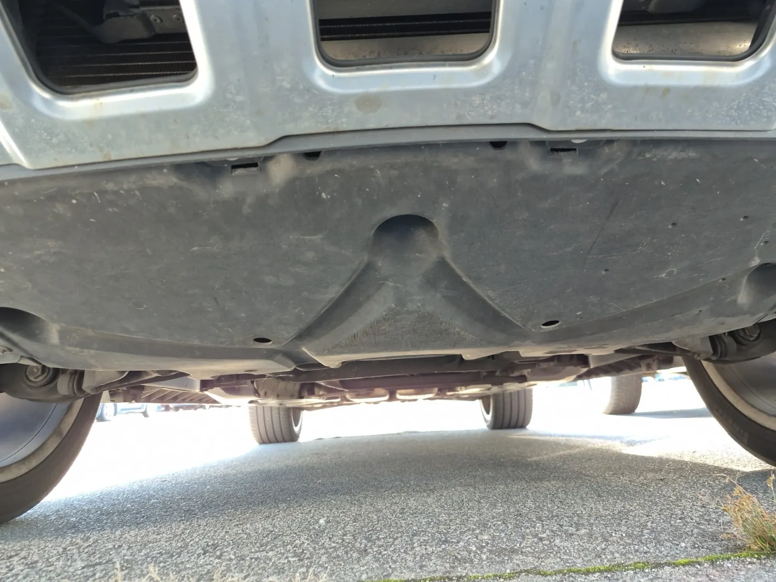 Undercarriage - Front Photo