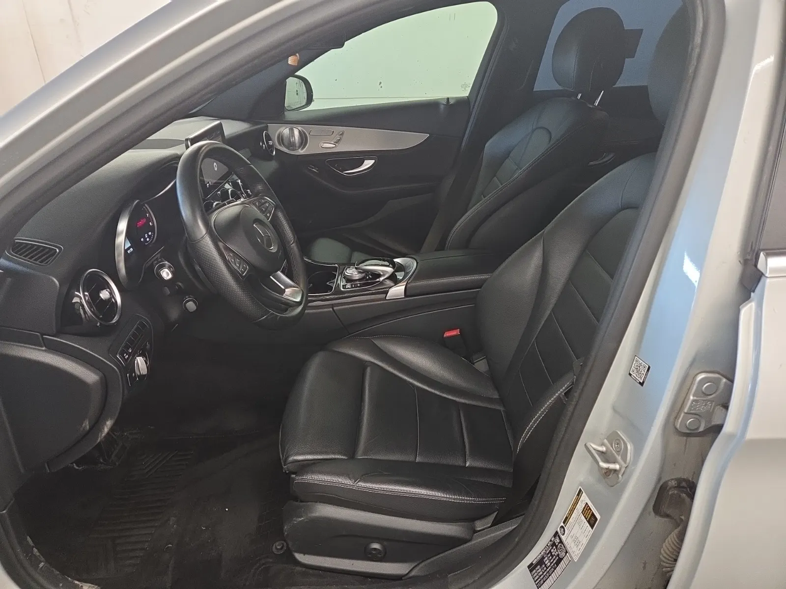 Front Interior Photo