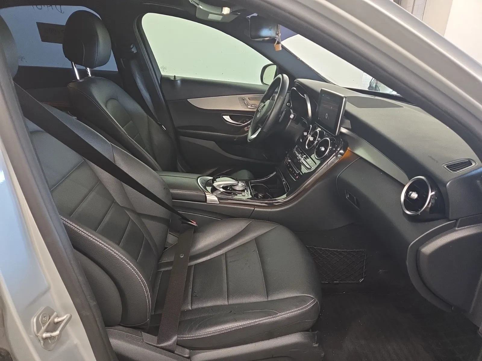 Right Side Interior Photo