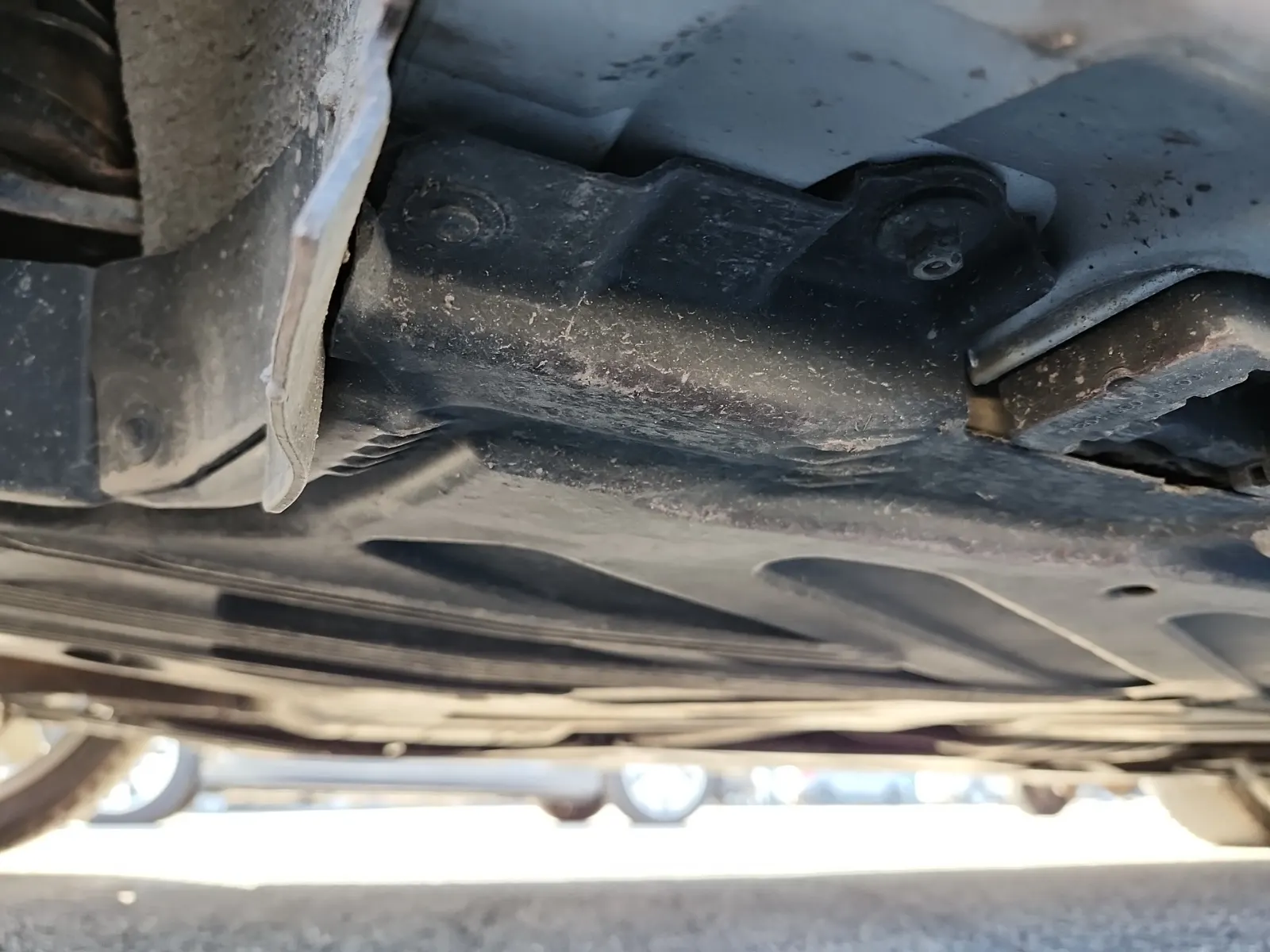 Undercarriage - Passenger Photo