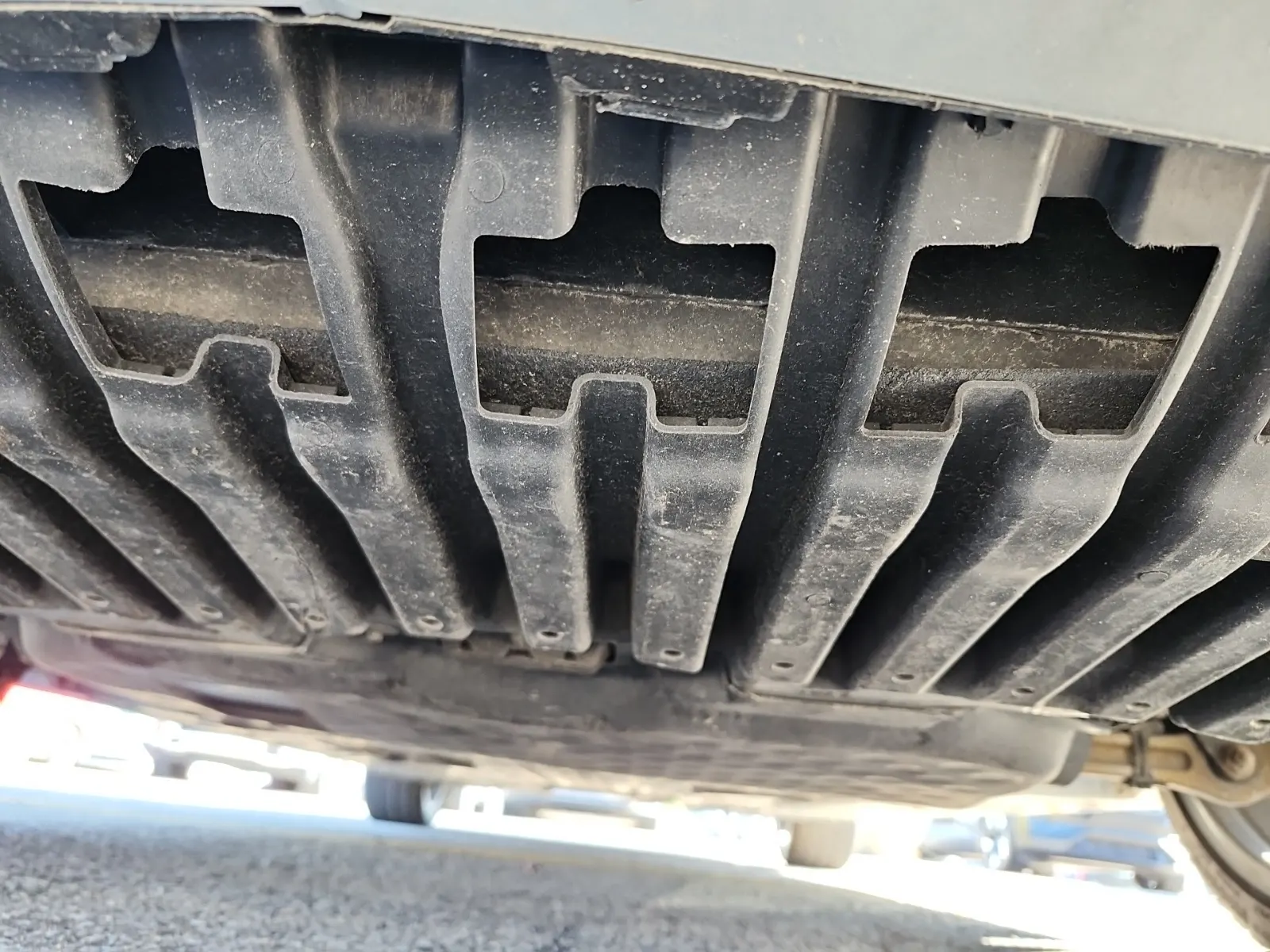 Undercarriage - Front Photo