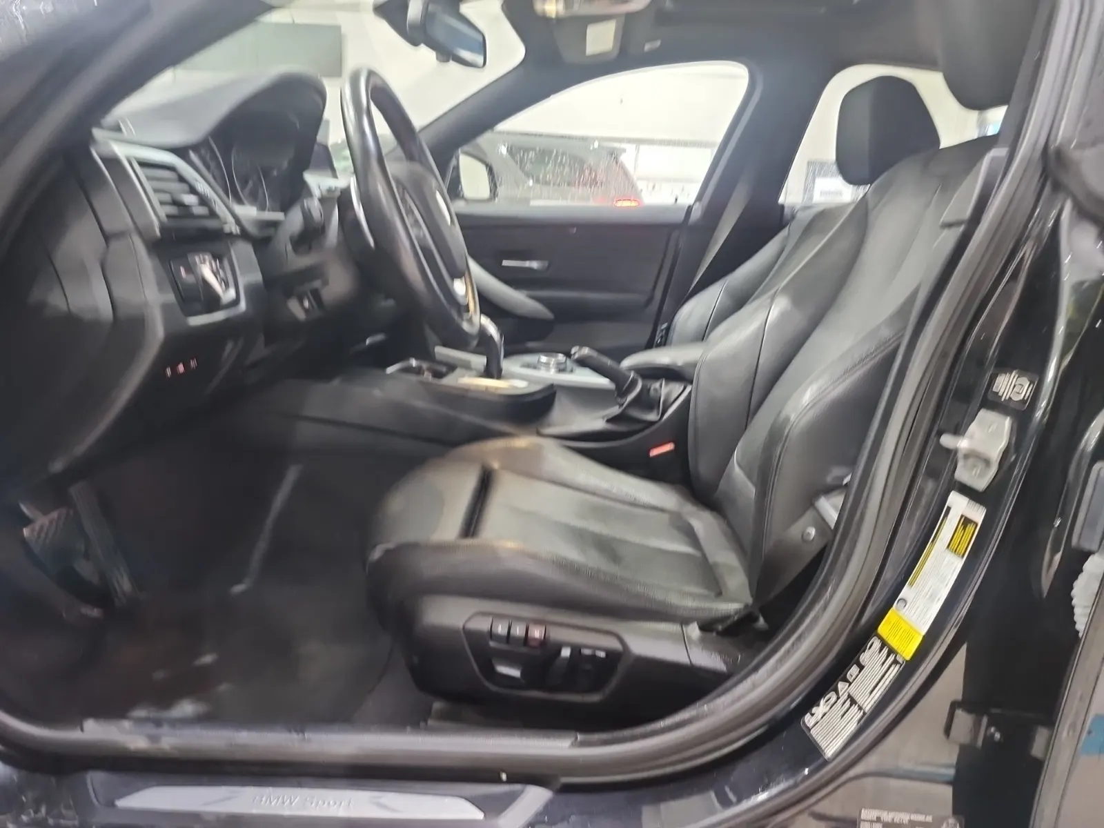 Front Interior Photo