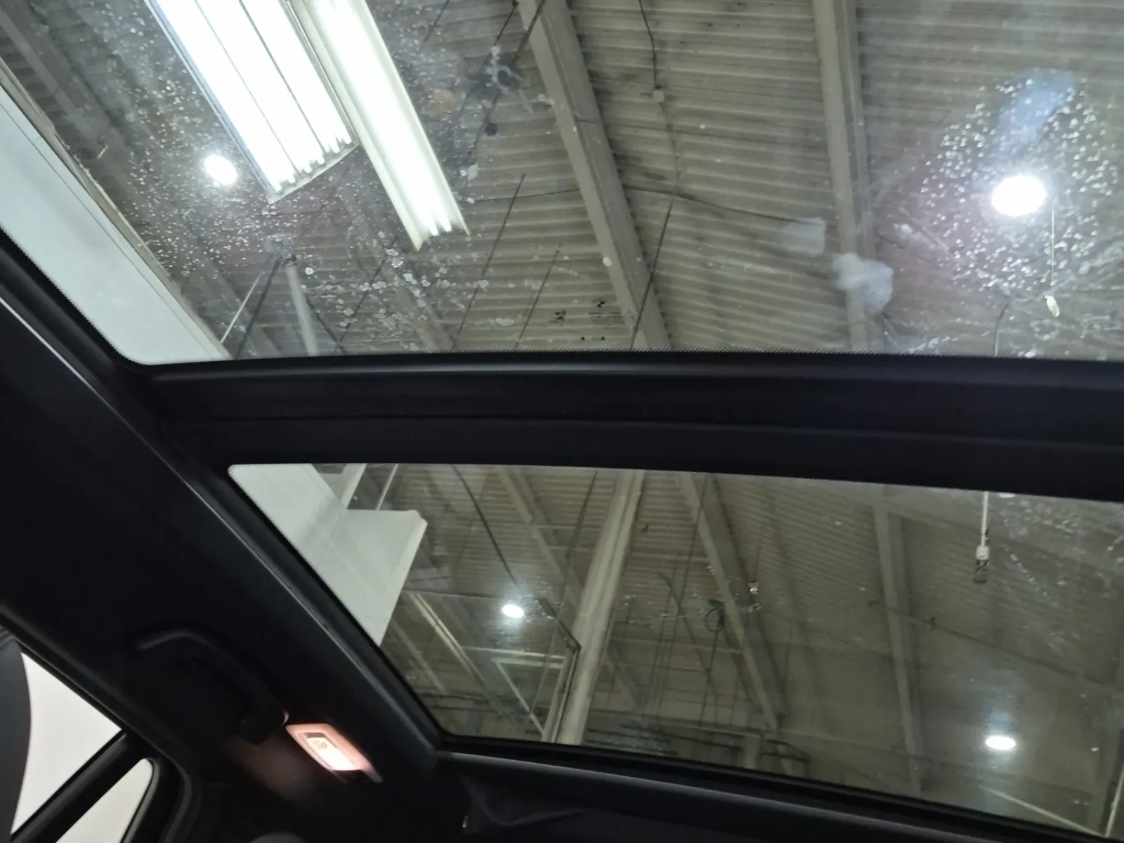 Interior Roof Photo