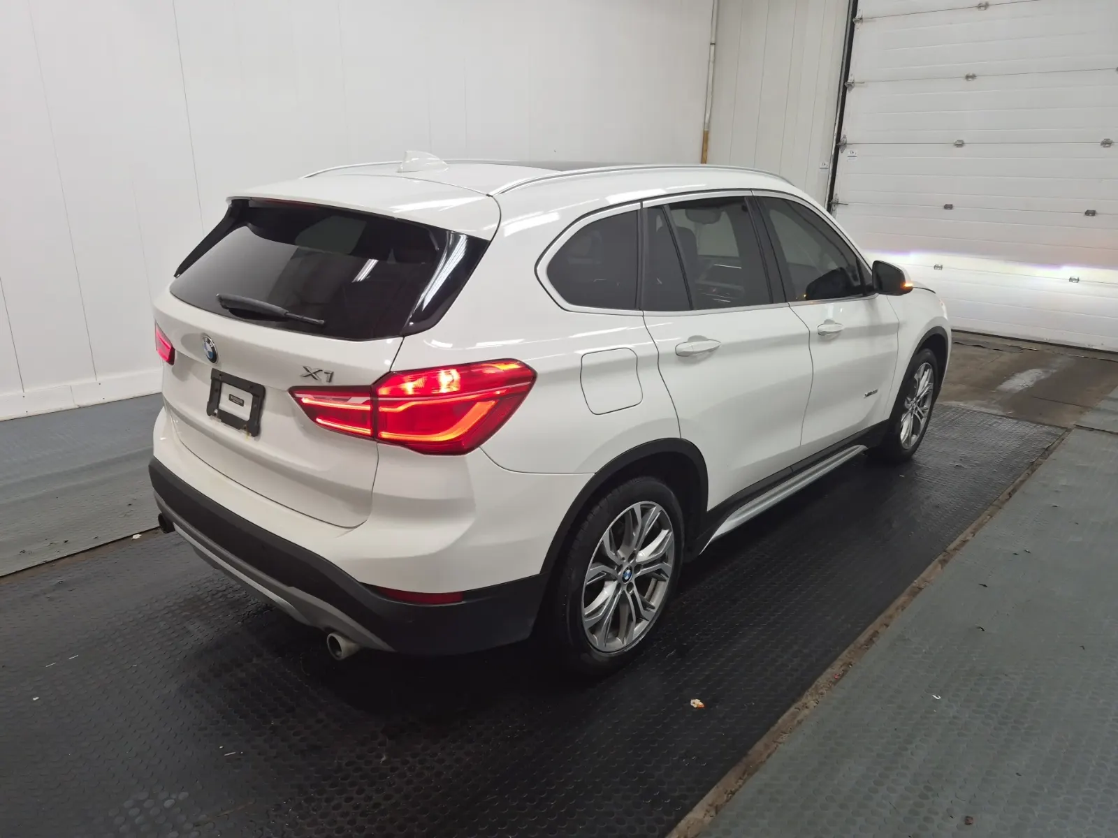 Passenger Rear 3/4 Photo