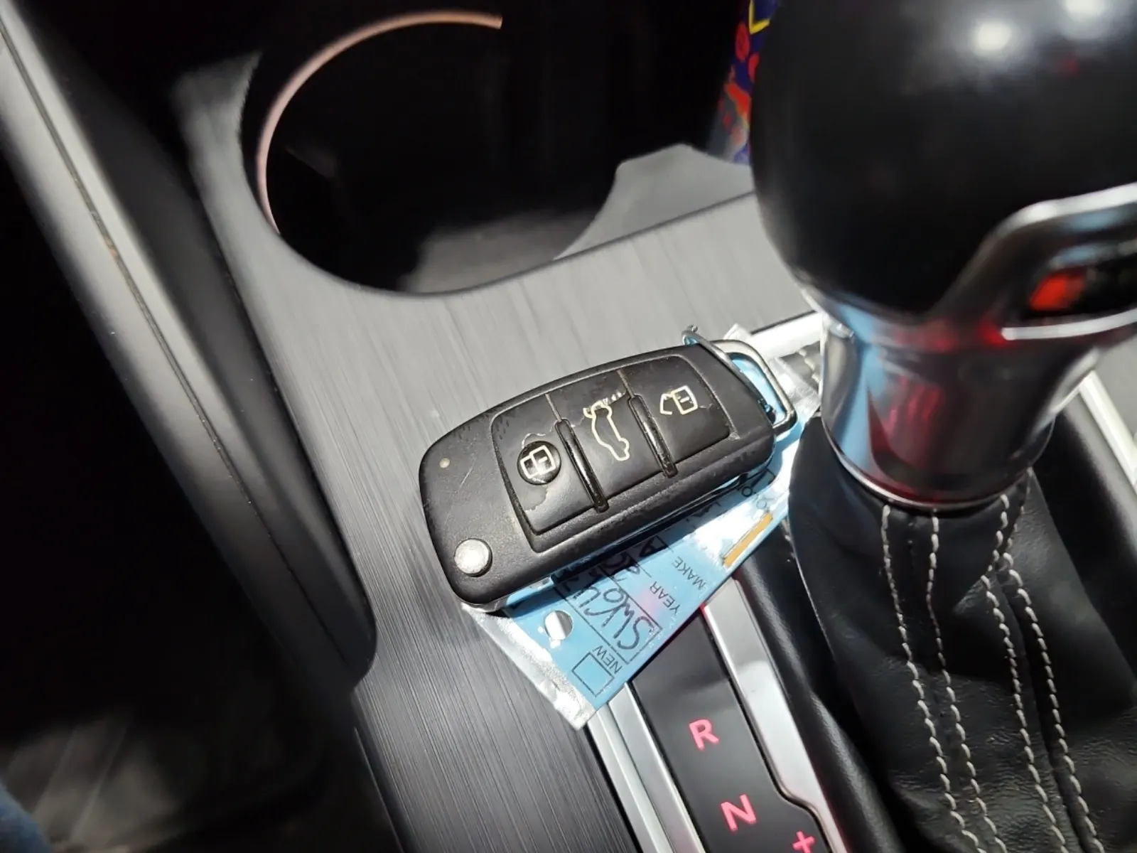 Keys/Fobs/Manual Photo