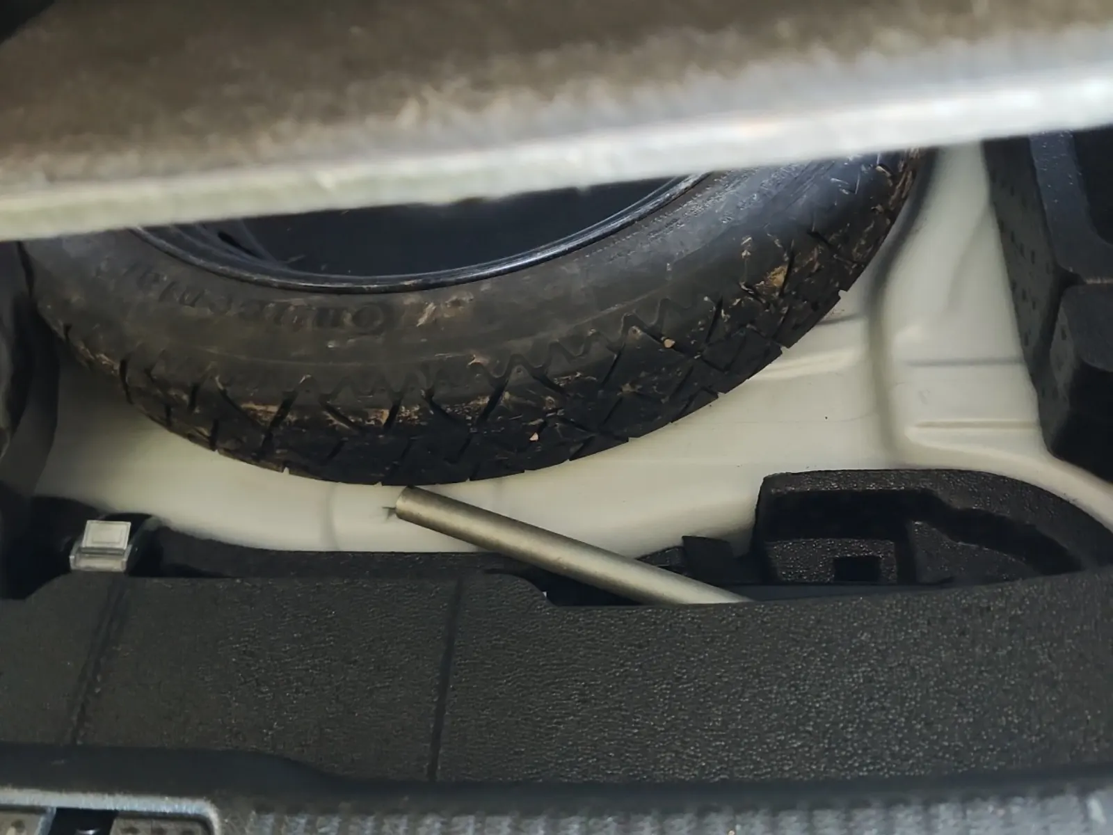 Spare Tire & Wheel Photo