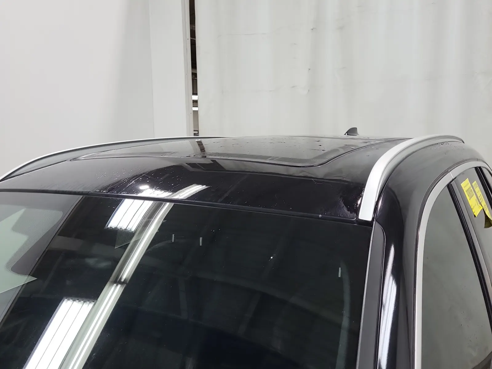 Exterior Roof Photo