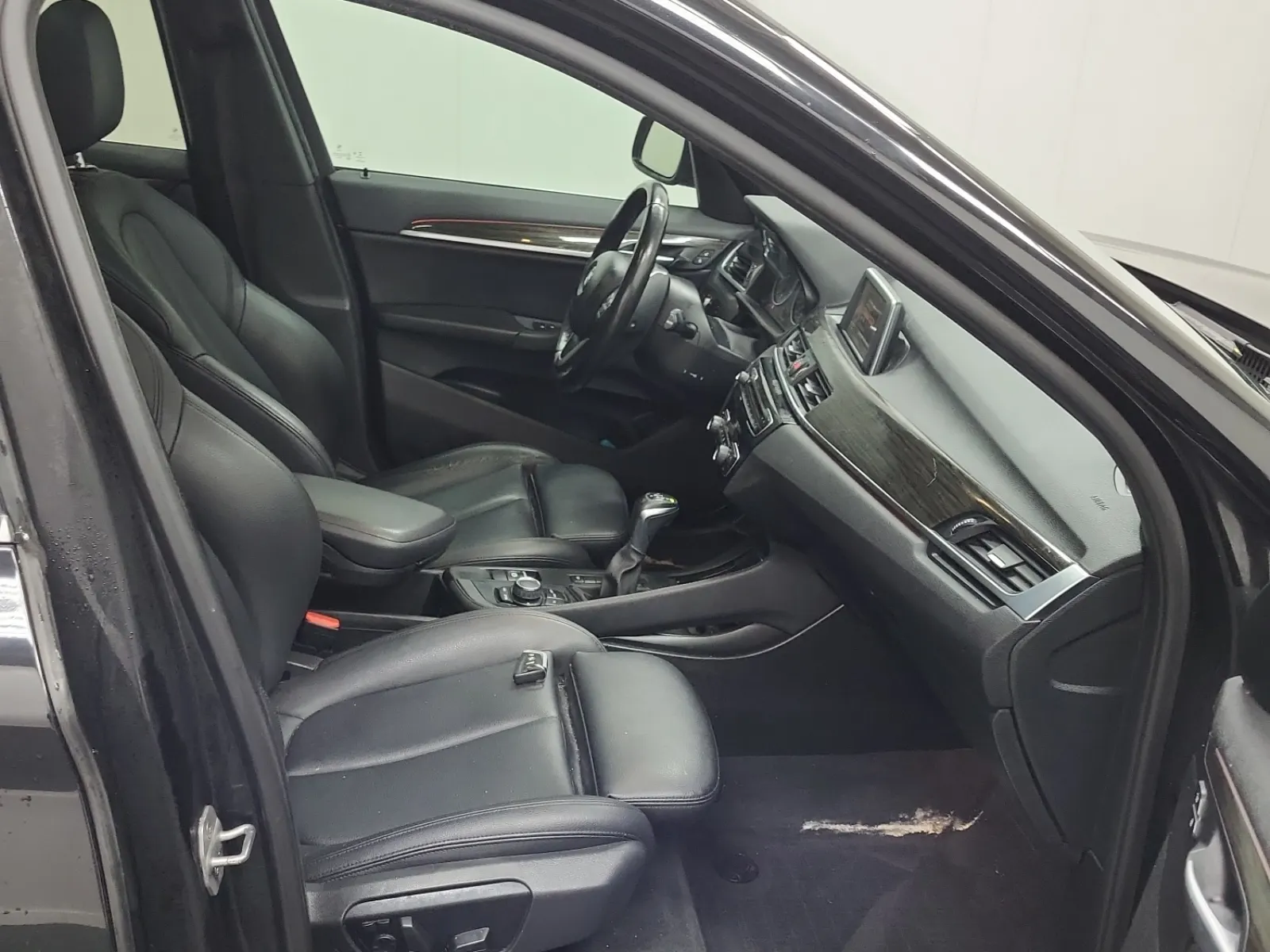 Right Side Interior Photo