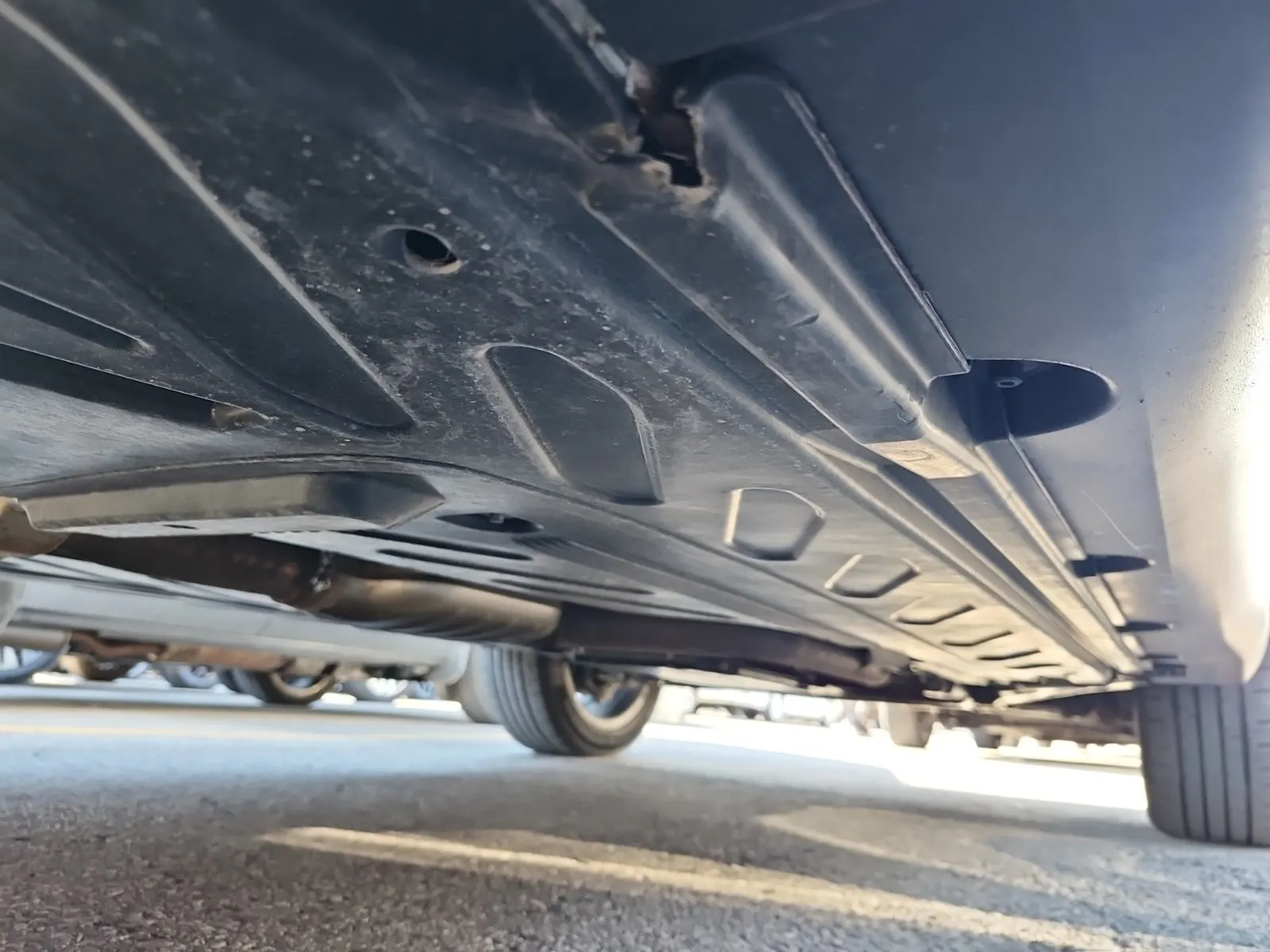 Undercarriage - Passenger Photo