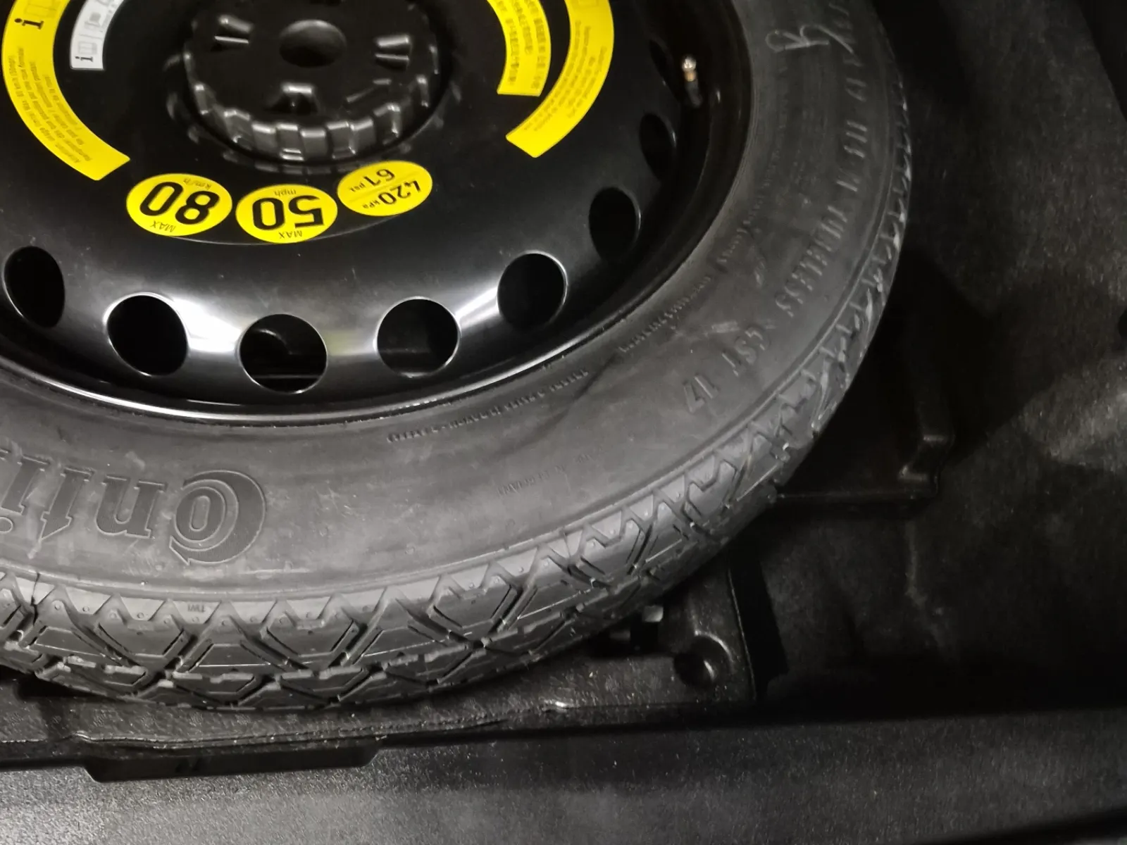 Spare Tire & Wheel Photo
