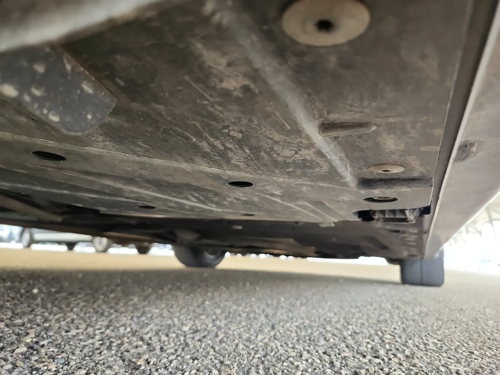 Undercarriage - Passenger Photo