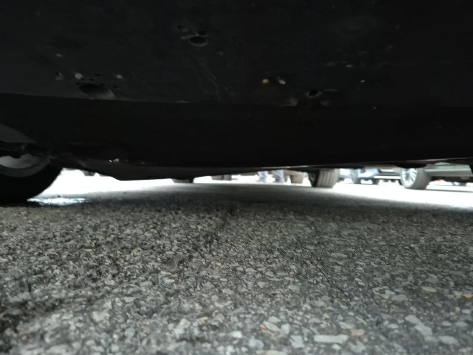 Undercarriage - Front Photo