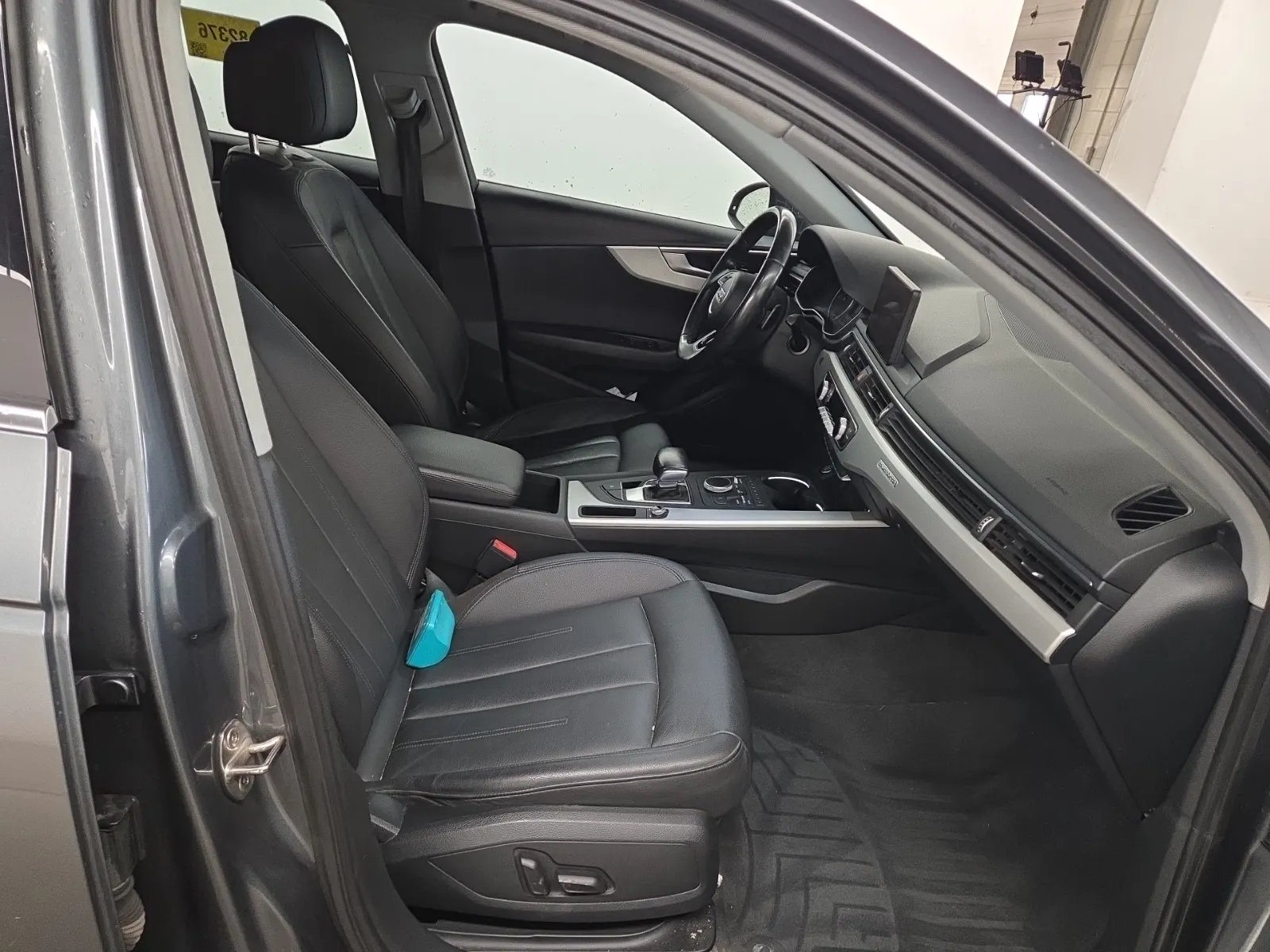 Right Side Interior Photo
