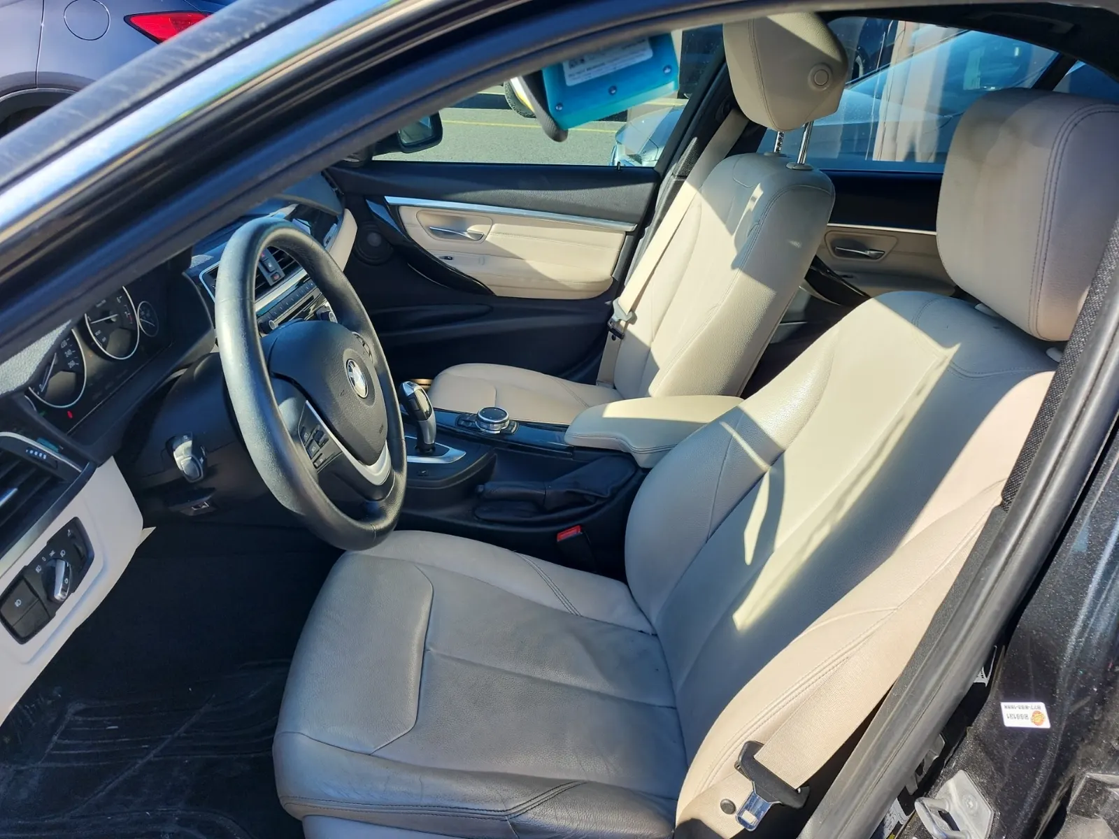 Front Interior Photo