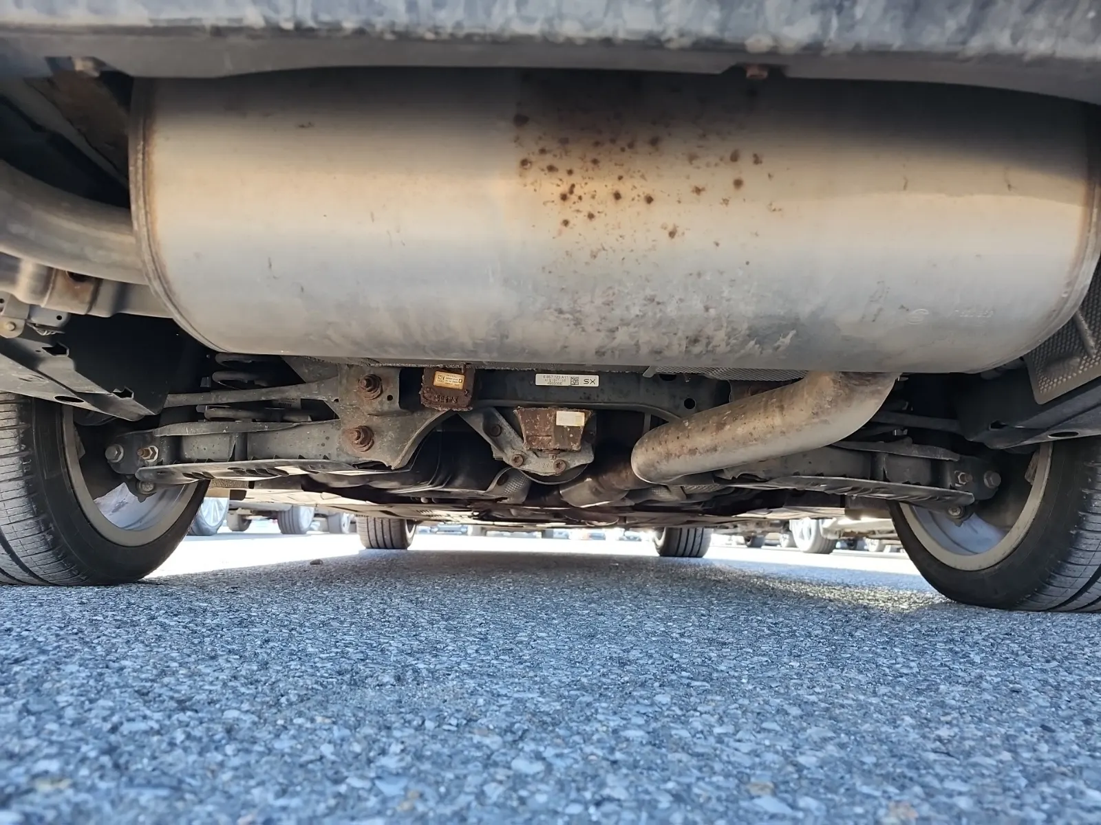 Undercarriage - Rear Photo