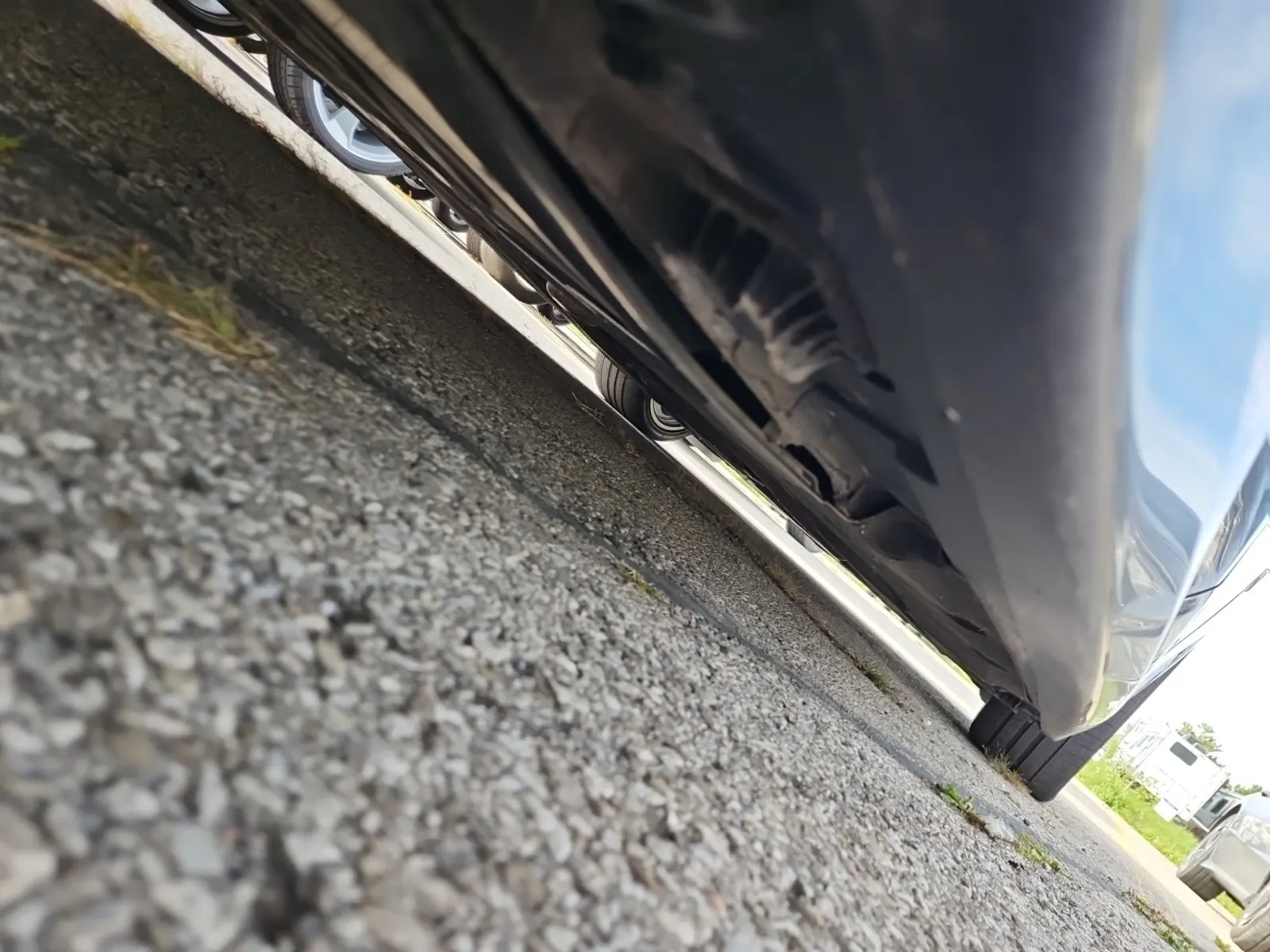 Undercarriage - Passenger Photo