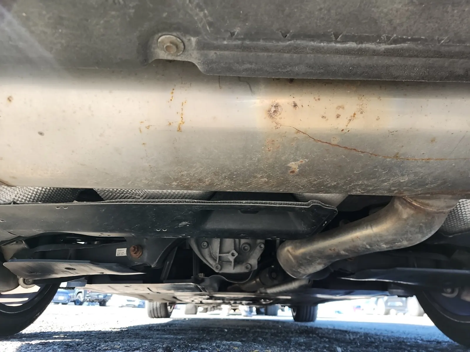 Undercarriage - Rear Photo