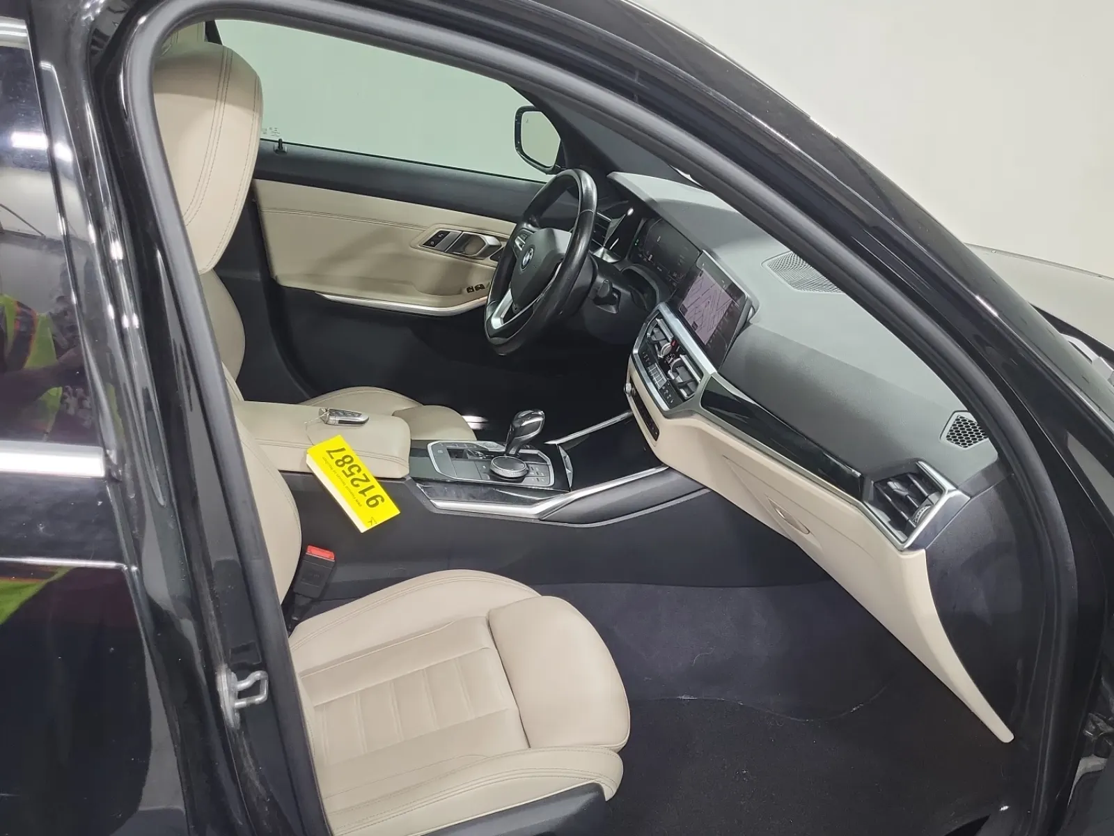 Right Side Interior Photo