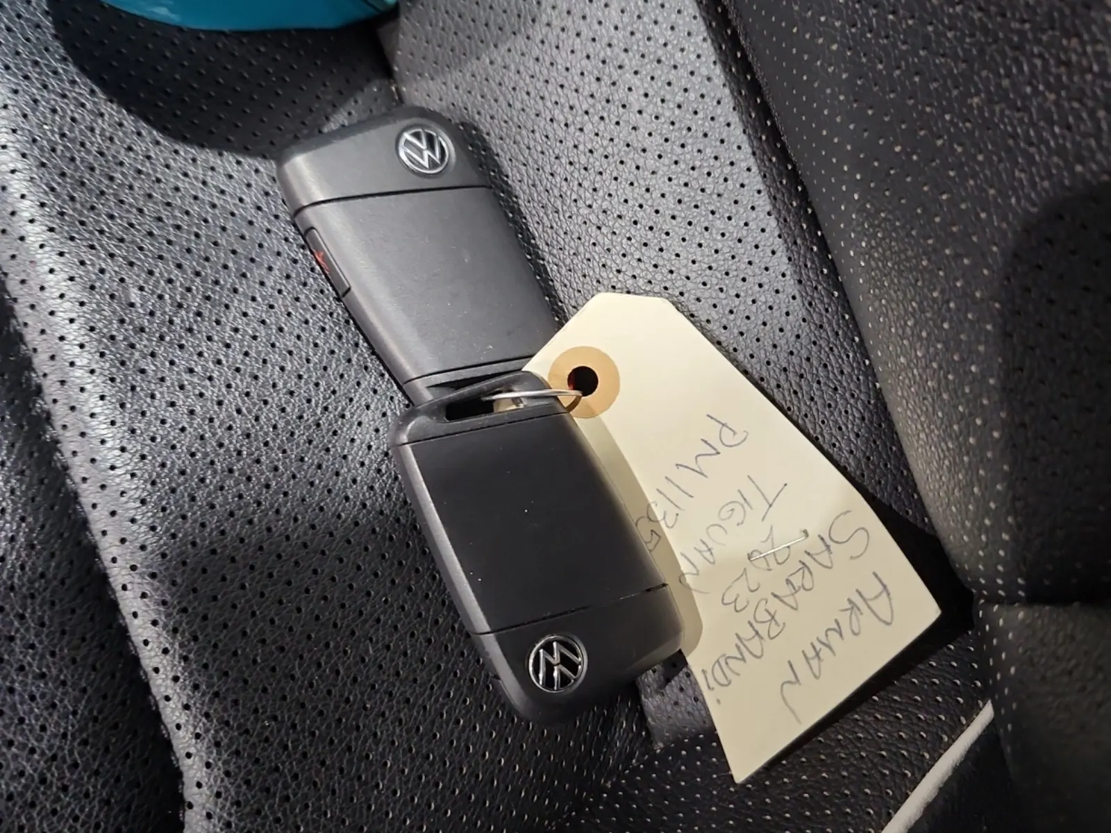 Keys/Fobs/Manual Photo