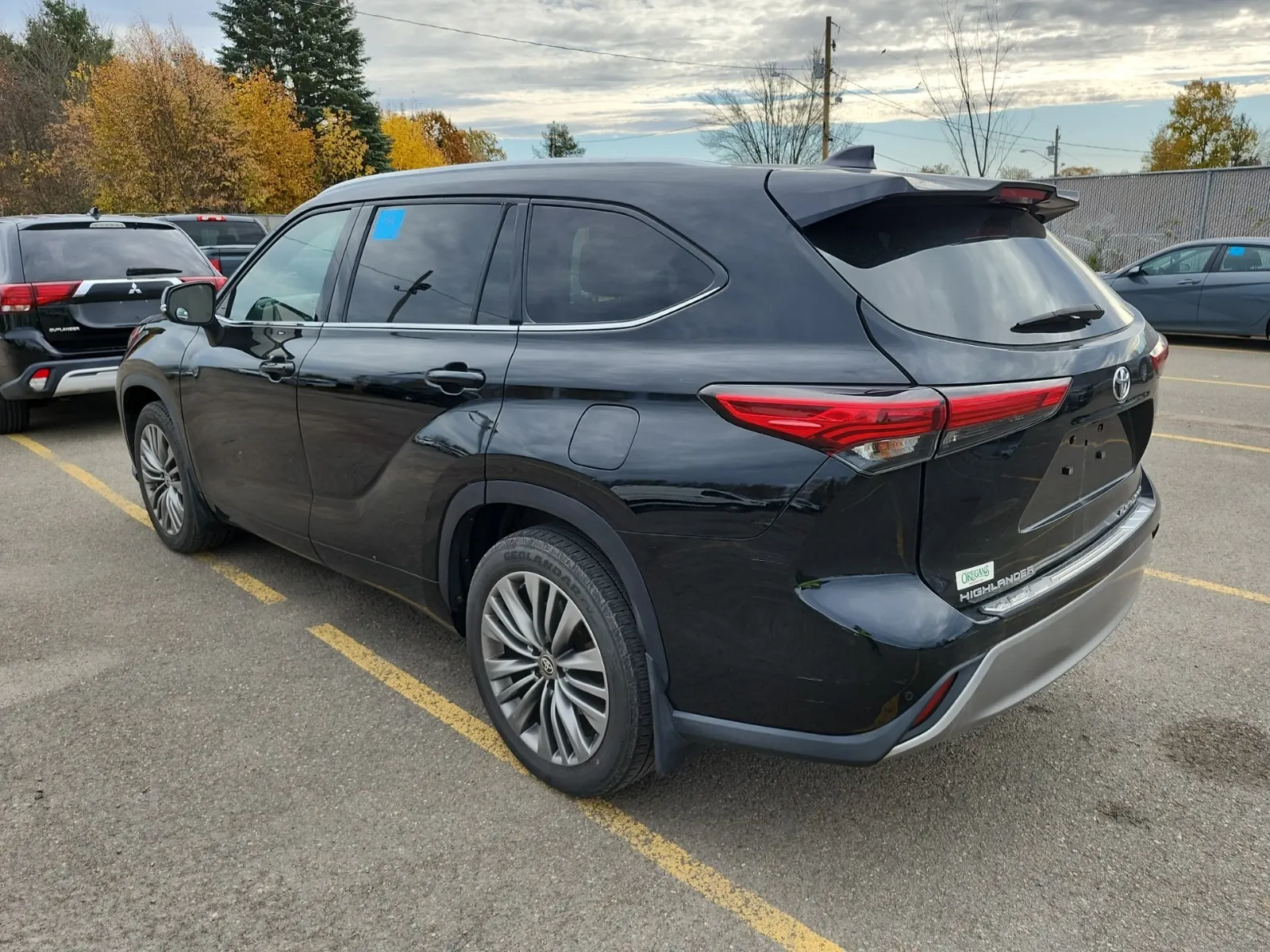 Driver Rear 3/4 Photo