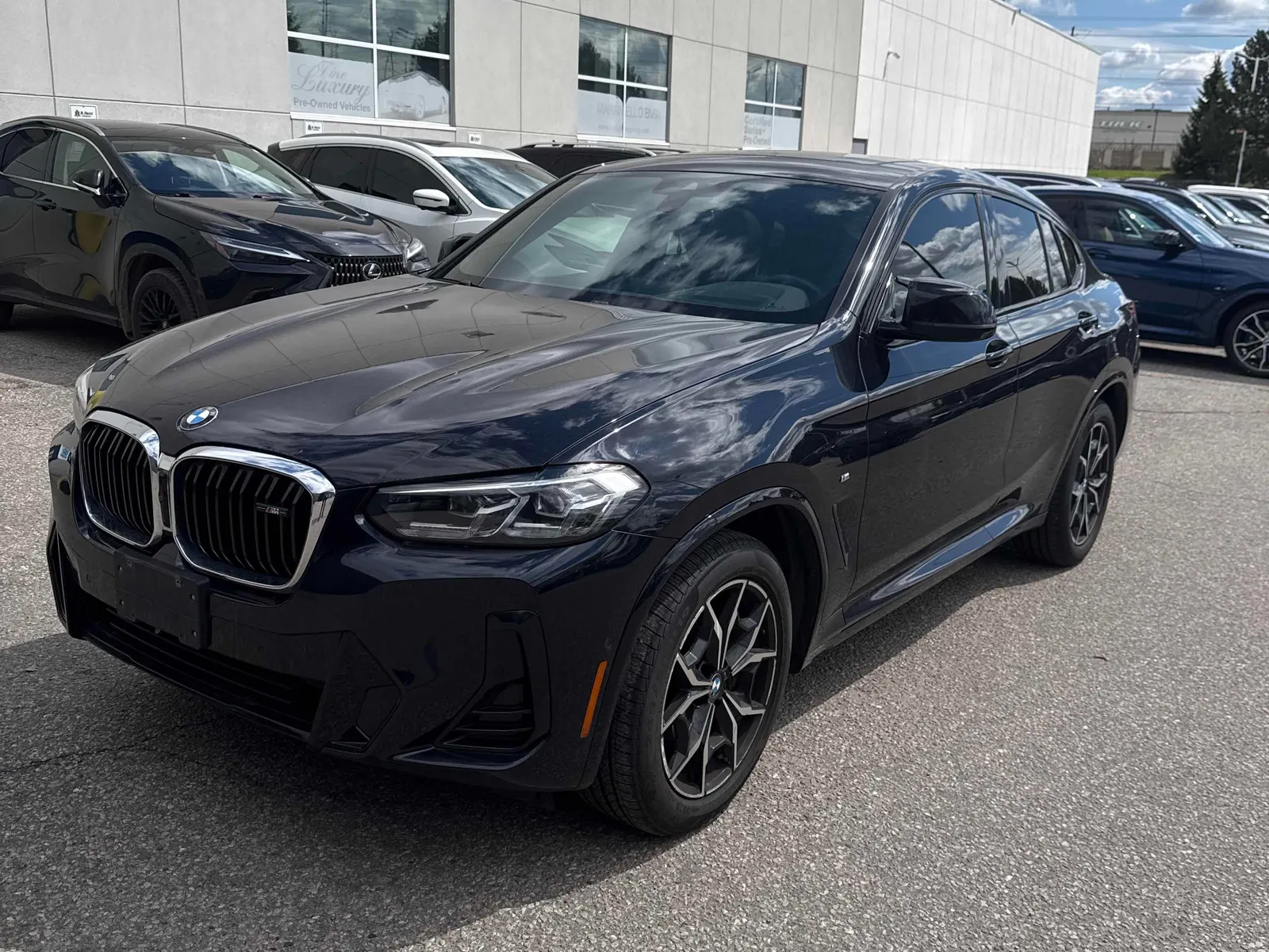 2022 BMW X4