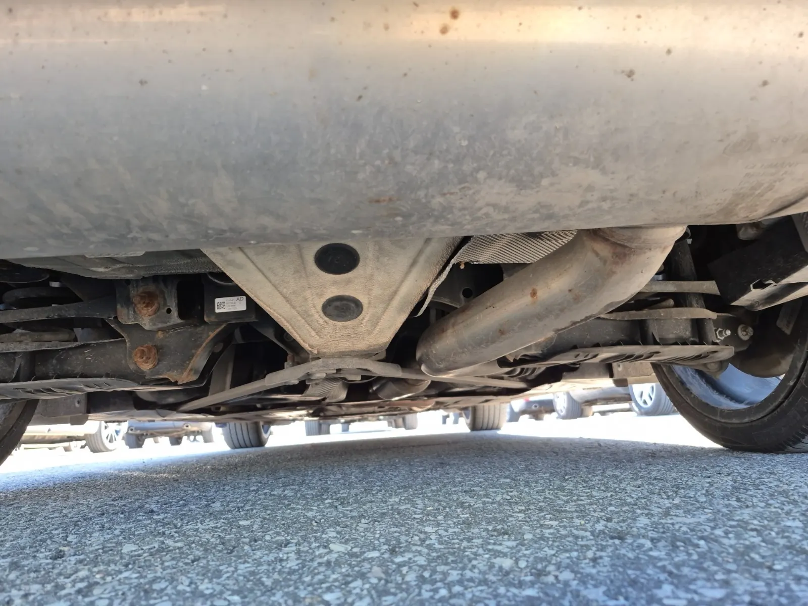 Undercarriage - Rear Photo