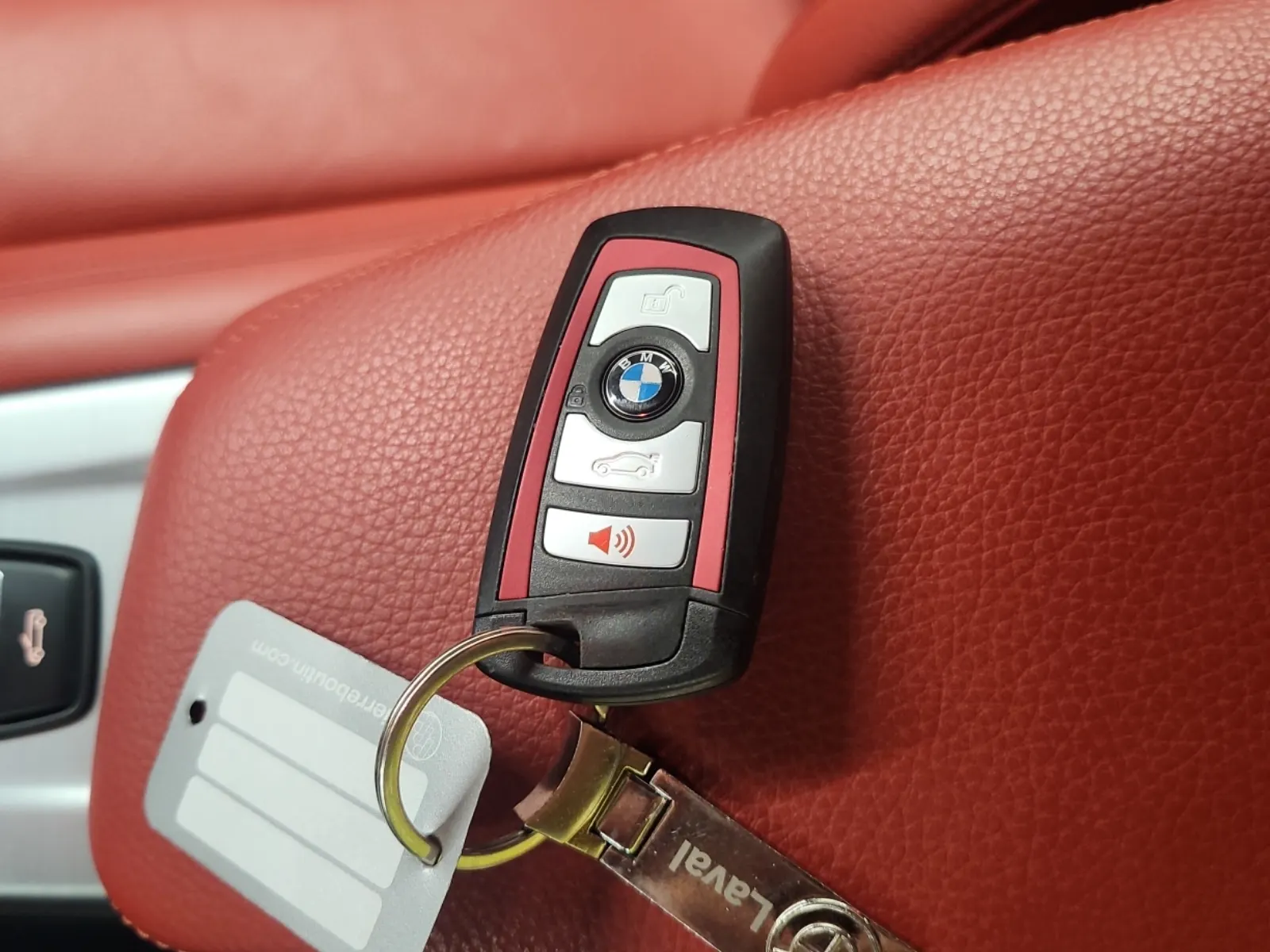 Keys/Fobs/Manual Photo