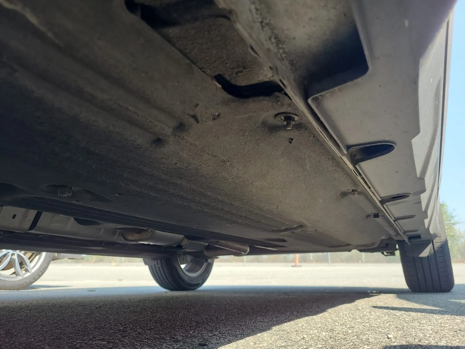 Undercarriage - Driver Photo