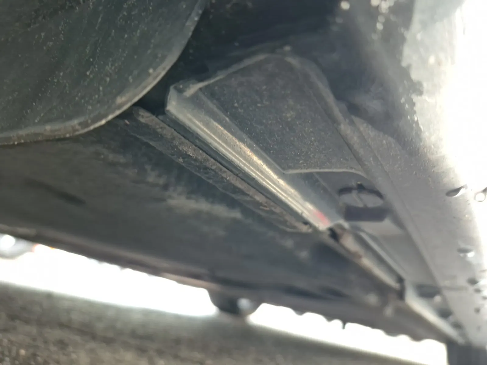 Undercarriage - Passenger Photo
