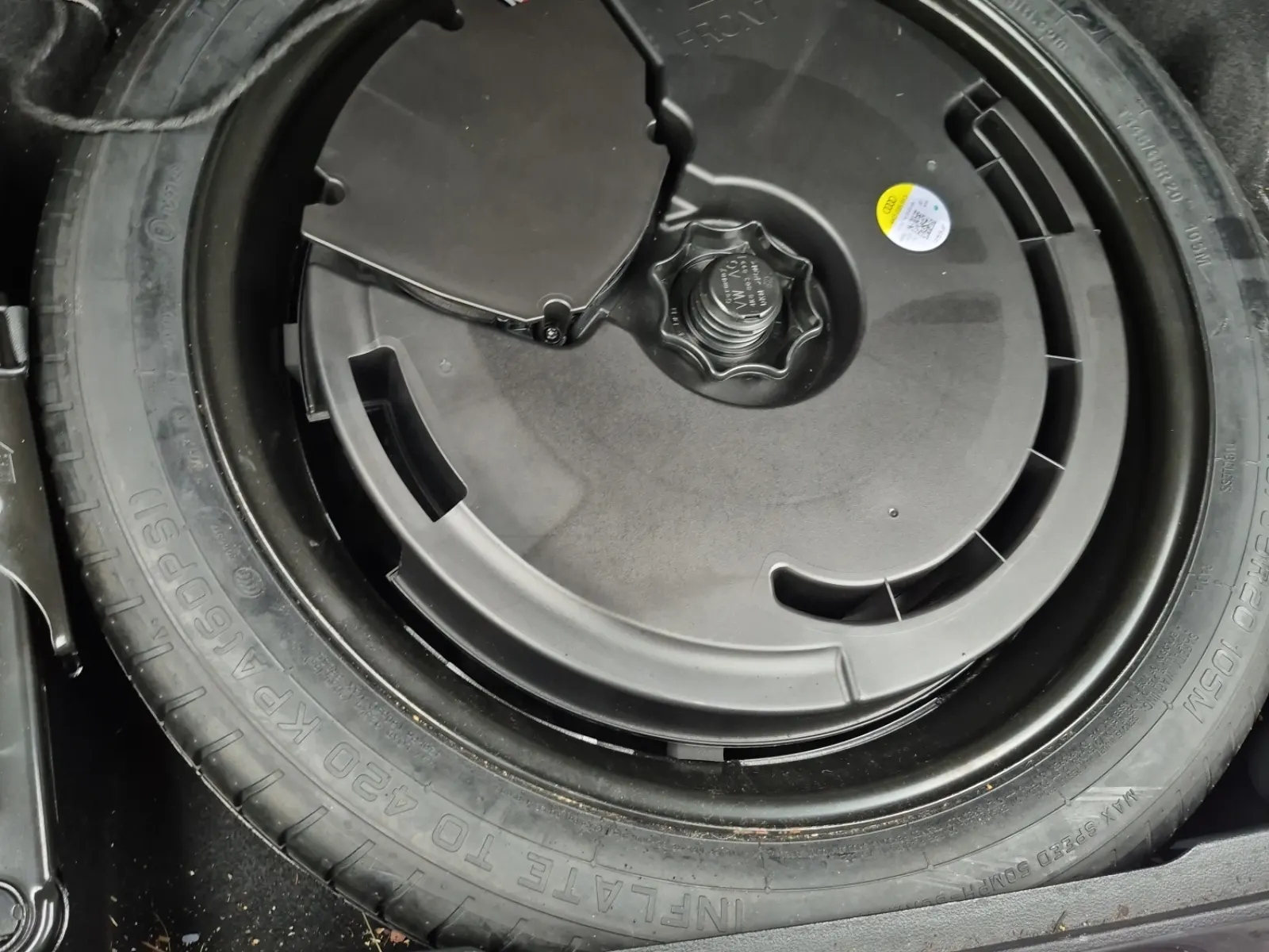 Spare Tire & Wheel Photo