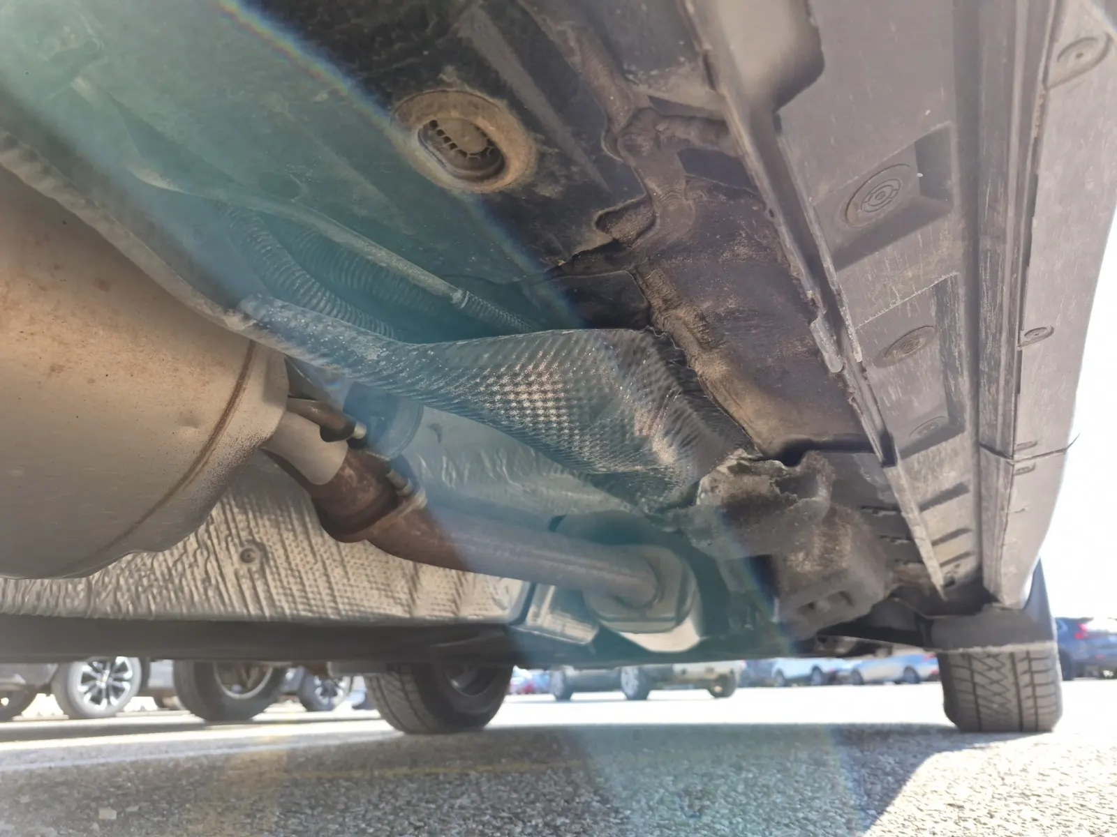 Undercarriage - Passenger Photo