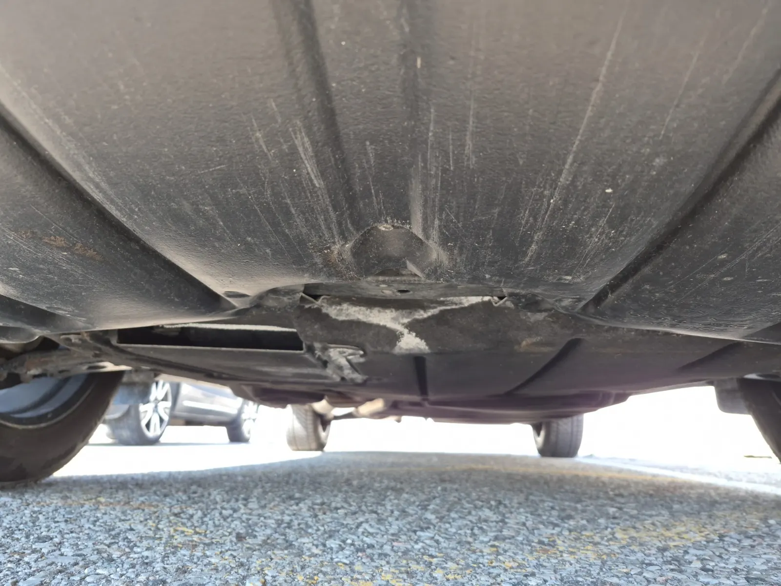 Undercarriage - Front Photo