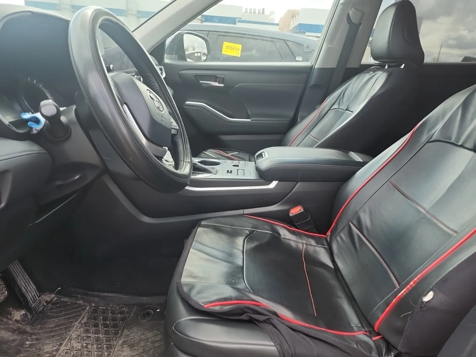 Front Interior Photo