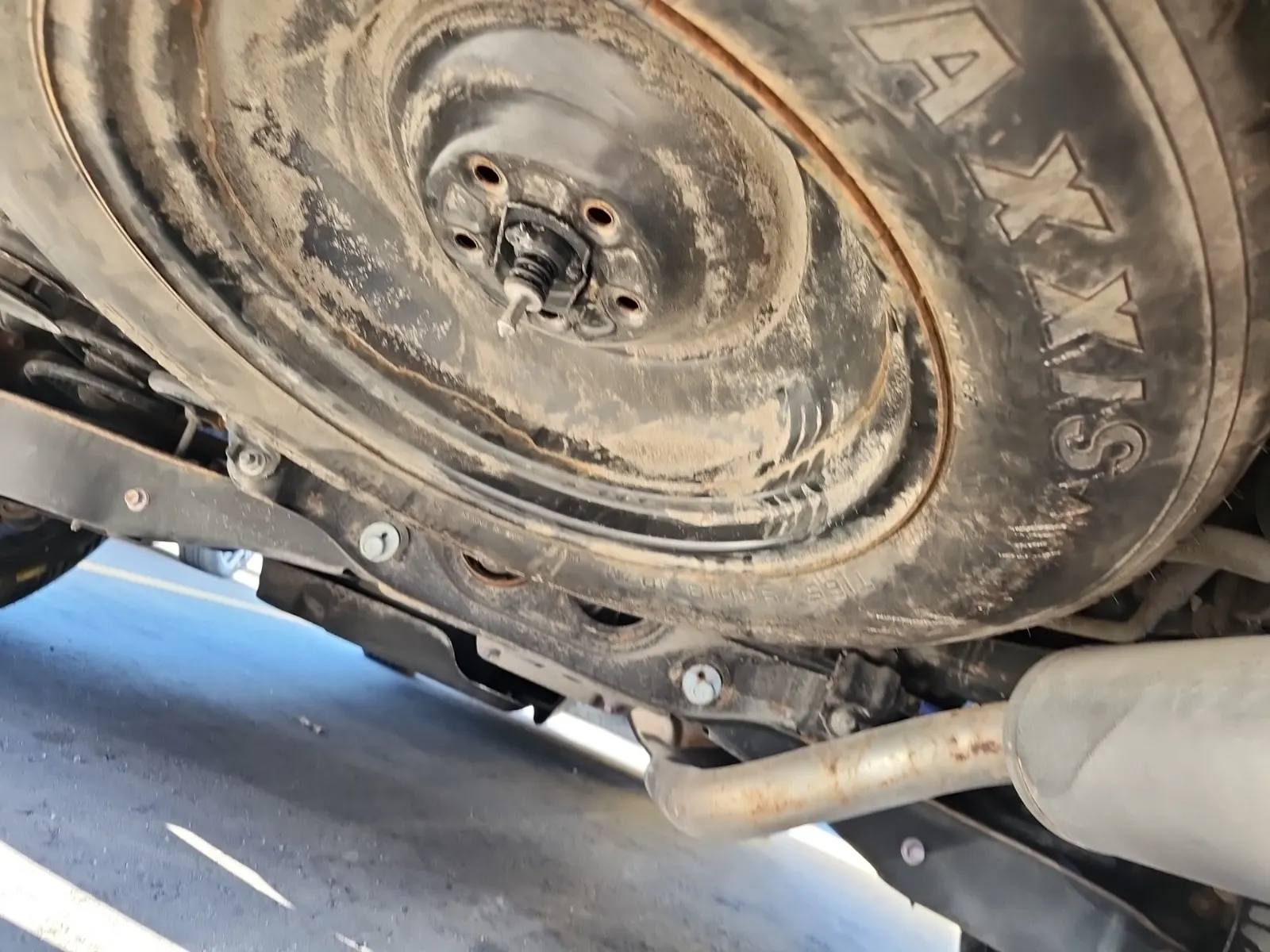 Spare Tire & Wheel Photo