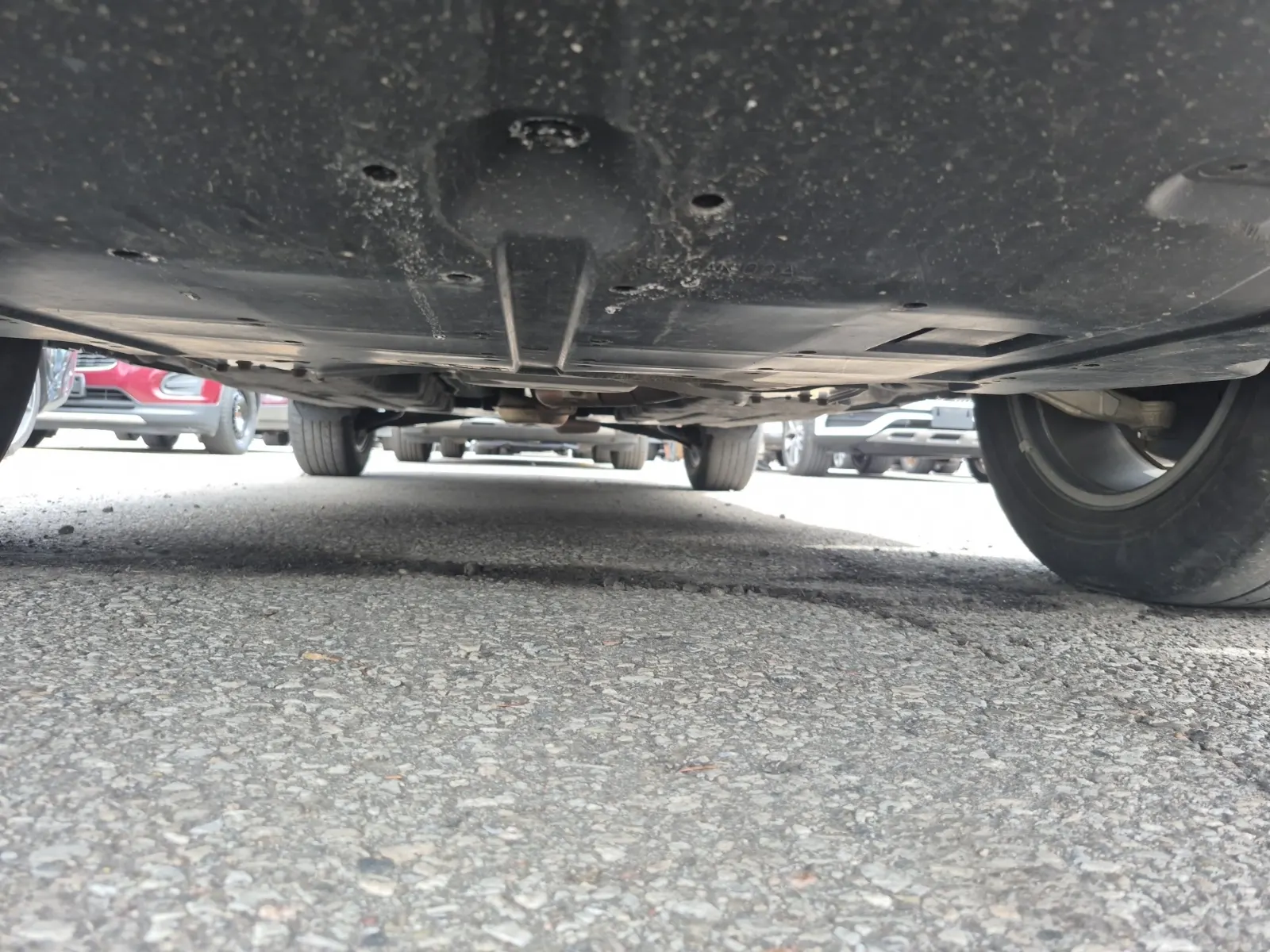 Undercarriage - Front Photo