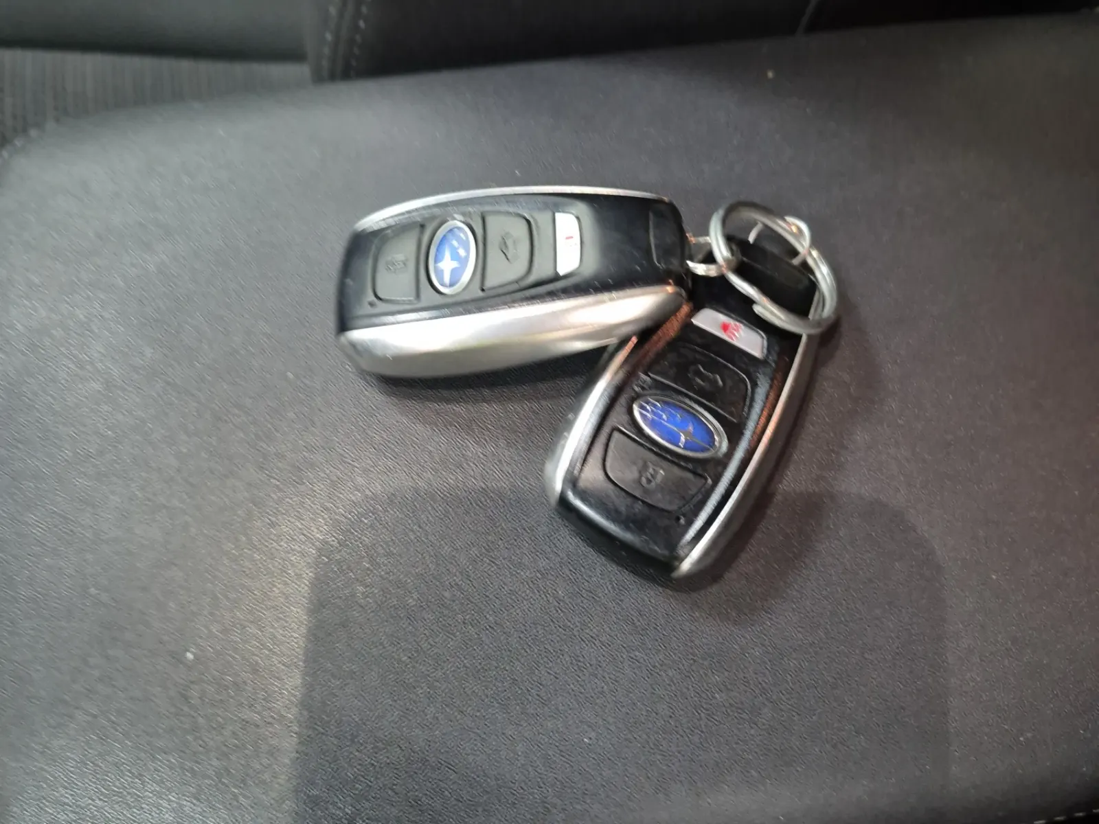 Keys/Fobs/Manual Photo