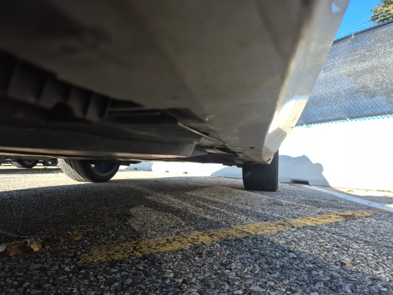 Undercarriage - Passenger Photo