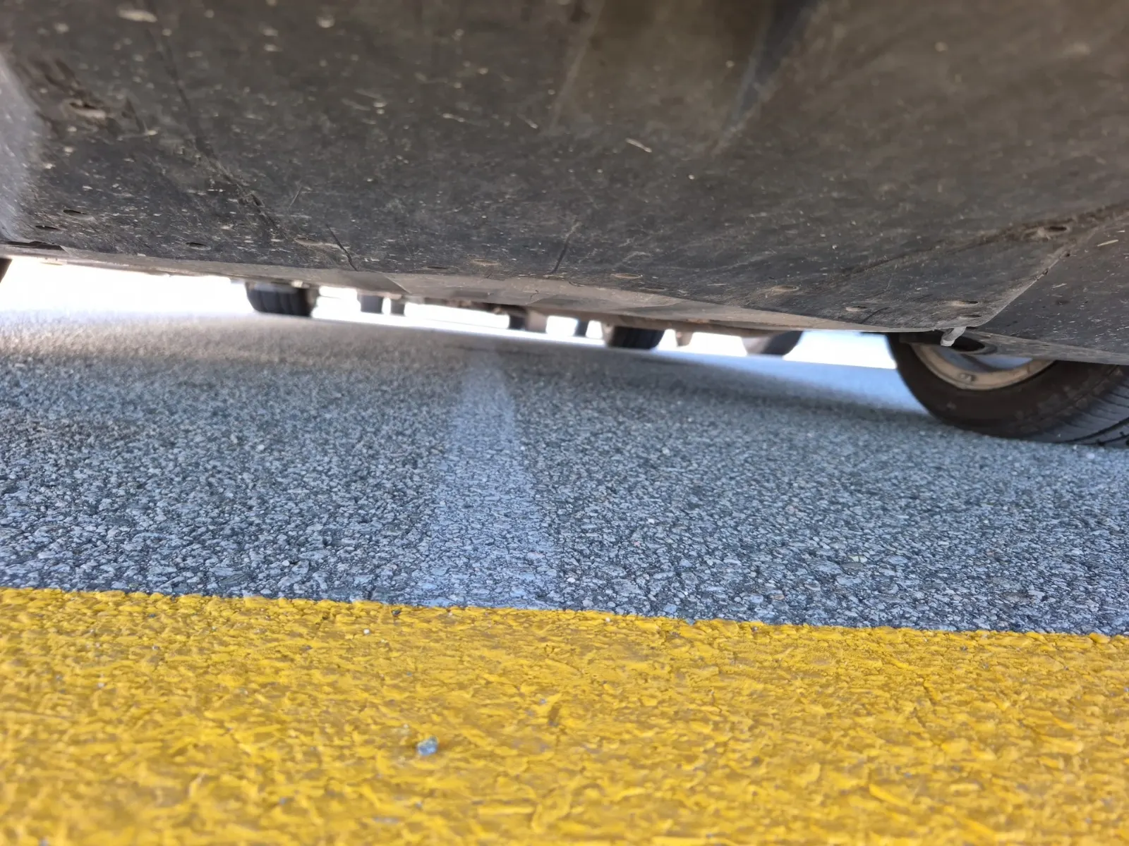 Undercarriage - Front Photo