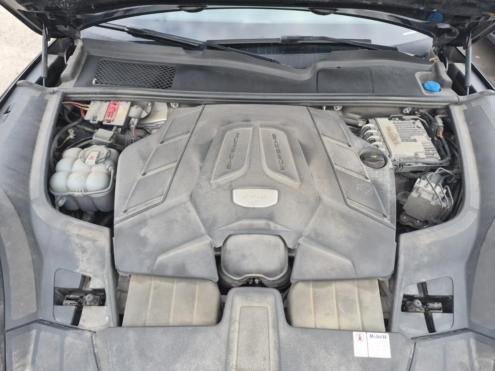 Engine Photo