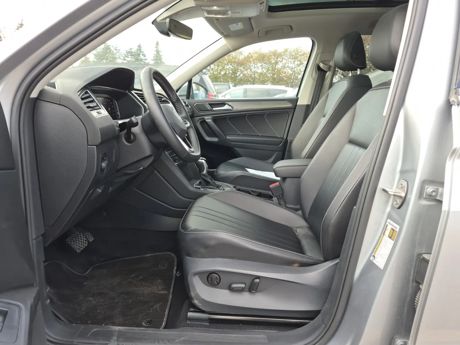 Front Interior Photo