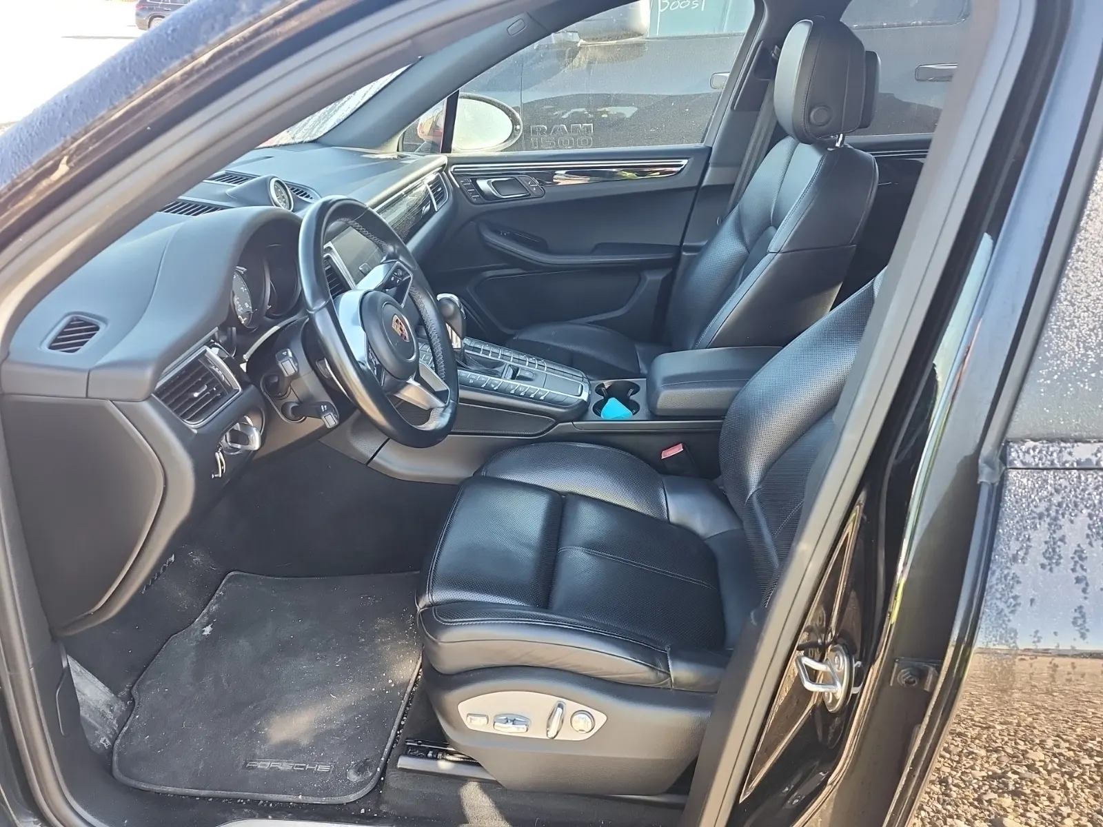 Front Interior Photo
